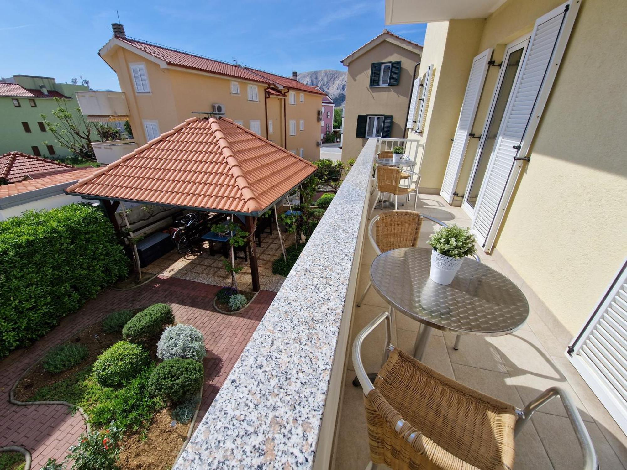 Apartments Josipa Baška Exterior foto